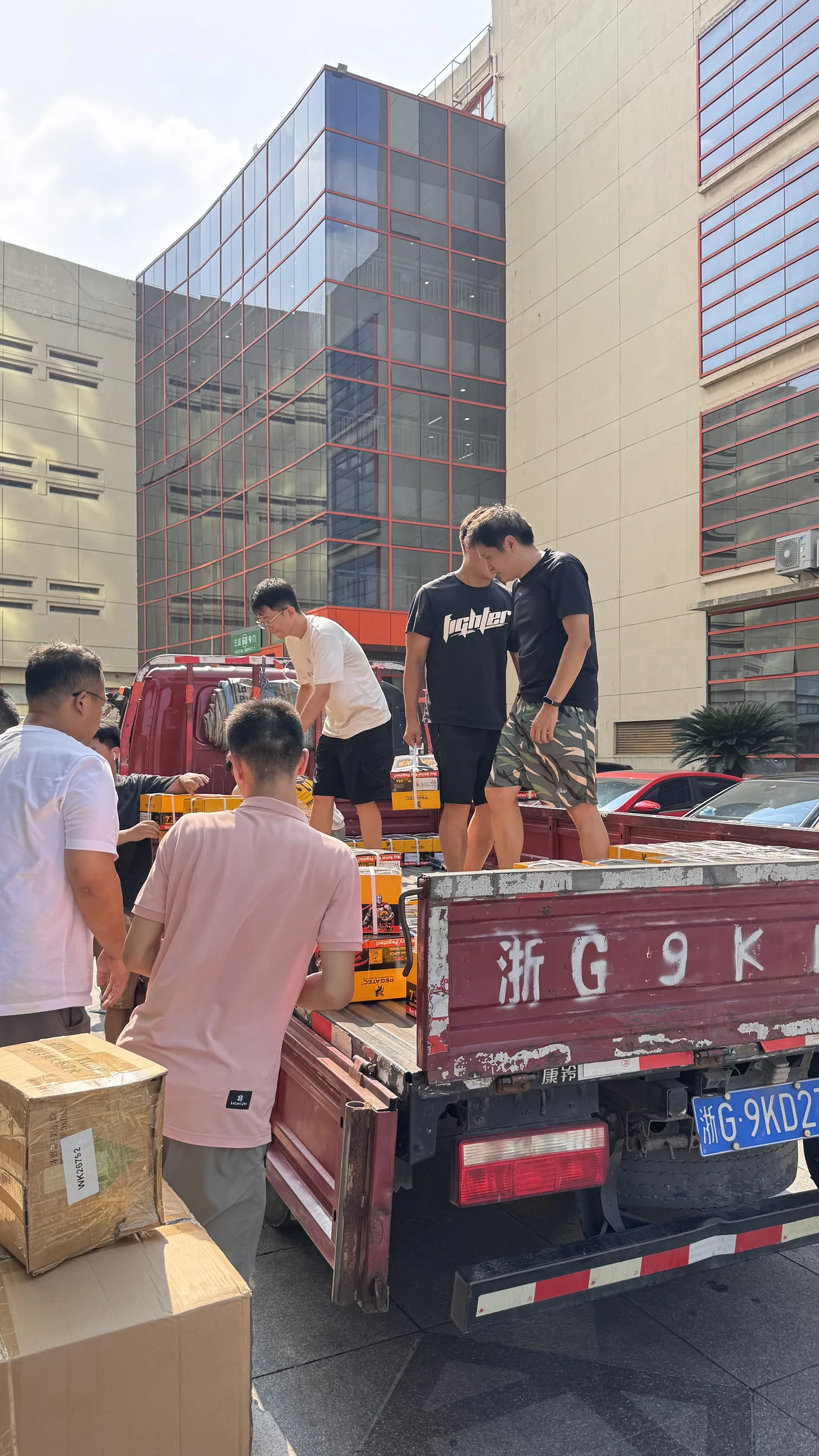 A real bulk order loaded for delivery to a freight forwarder